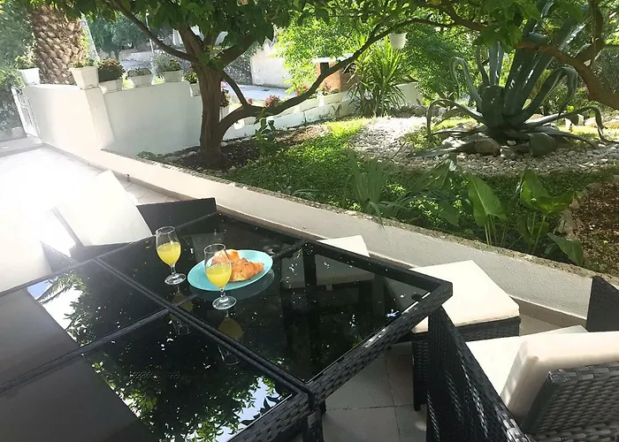 R Apartment Makarska